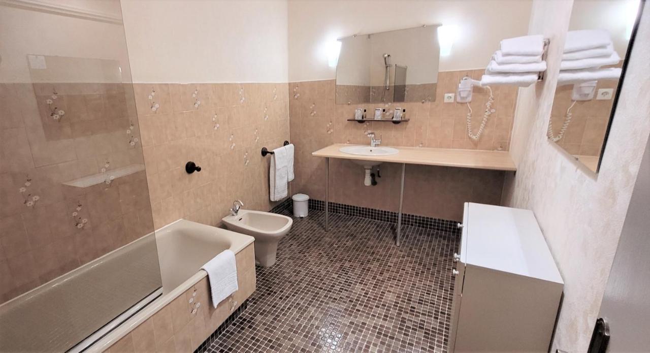 Nouvel Hotel Lons-le-Saunier Εξωτερικό φωτογραφία