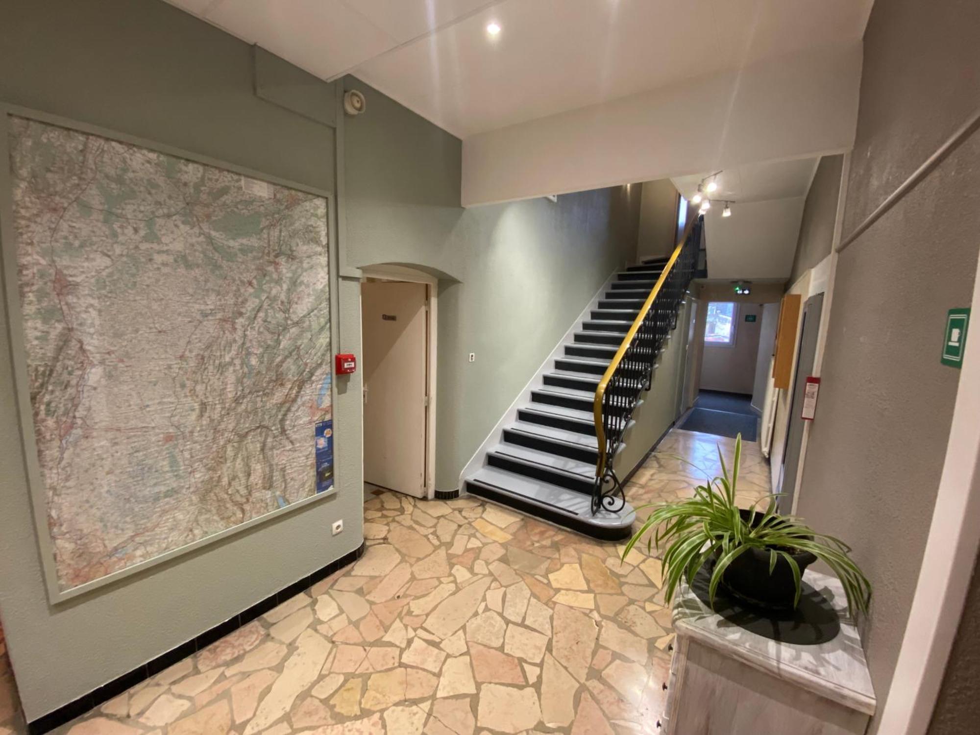 Nouvel Hotel Lons-le-Saunier Εξωτερικό φωτογραφία