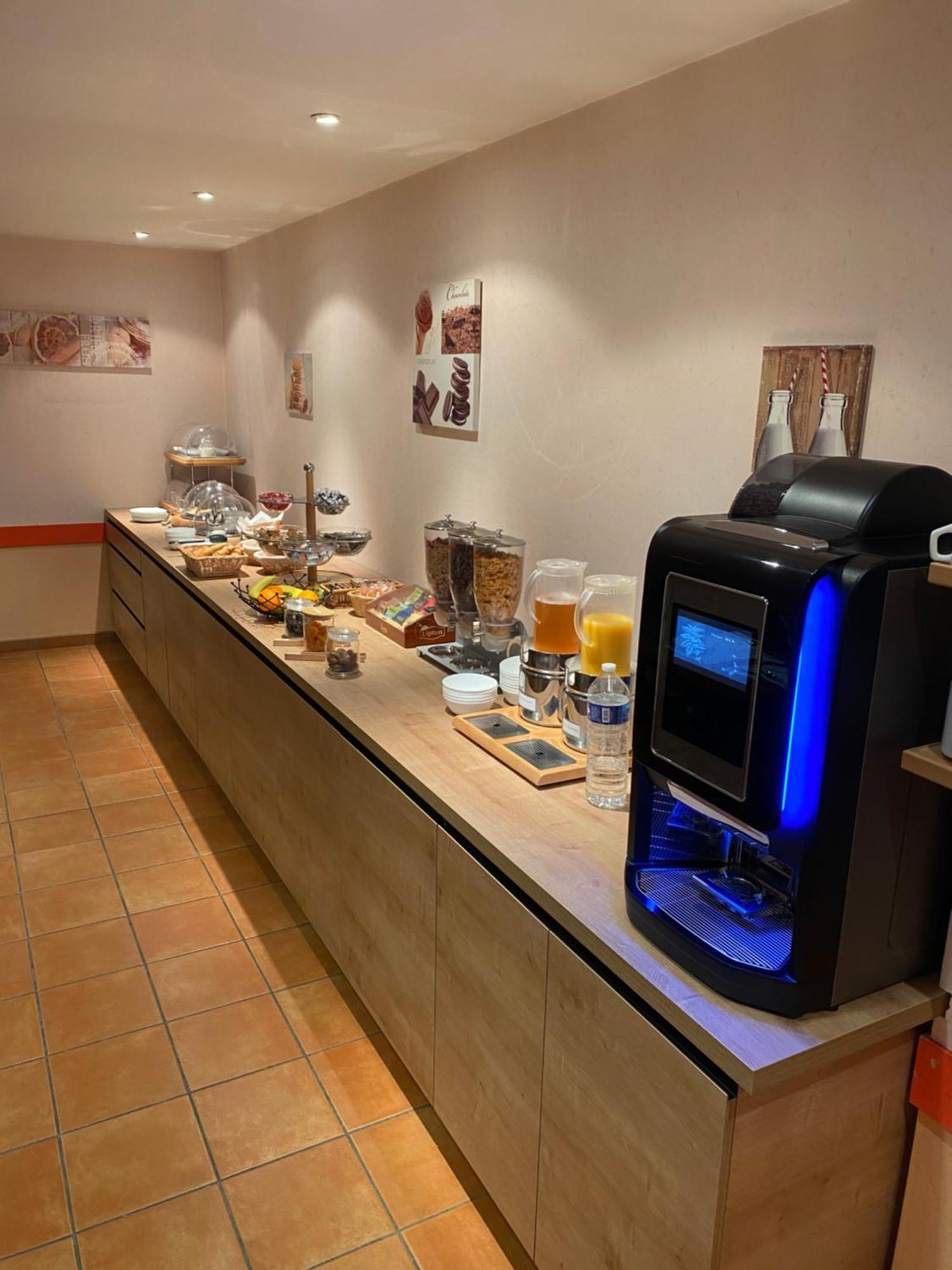 Nouvel Hotel Lons-le-Saunier Εξωτερικό φωτογραφία